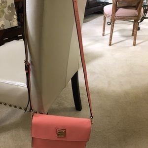 Dooney n Bourke purse